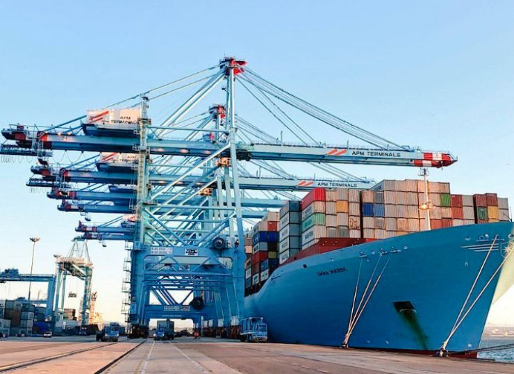 CARGO VIA LAUT